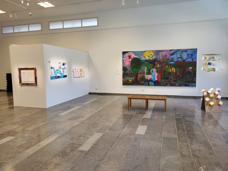 Vy från konsthallen på Hässleholm Kulturhus.